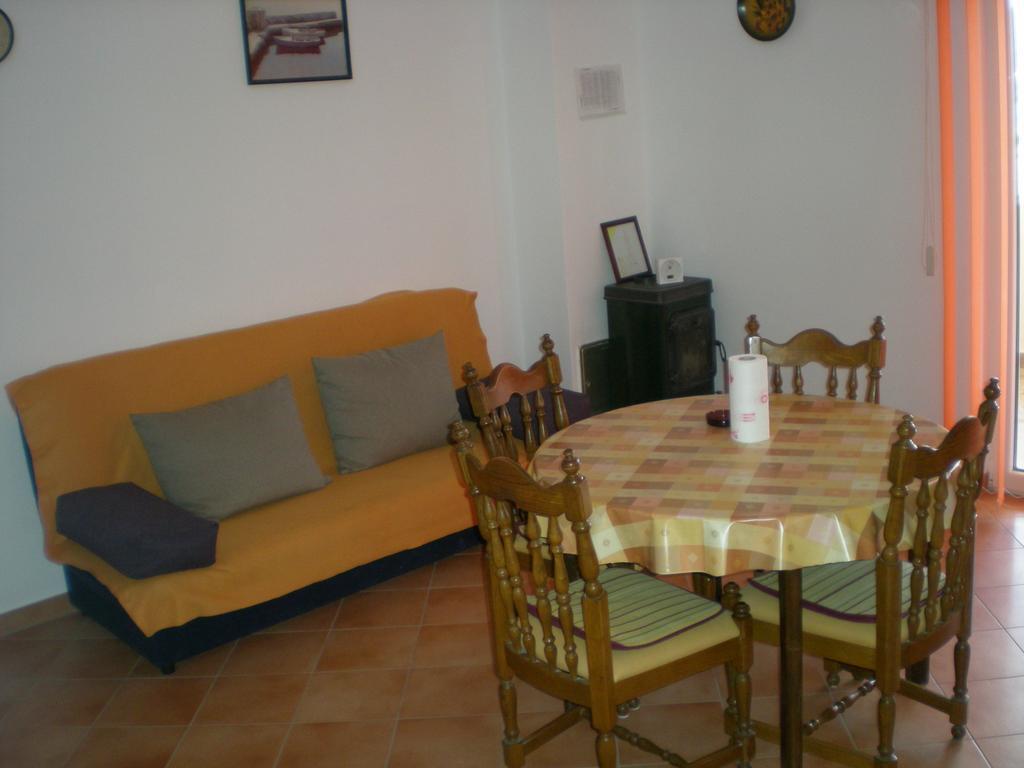 Apartments Karla Slatine Εξωτερικό φωτογραφία