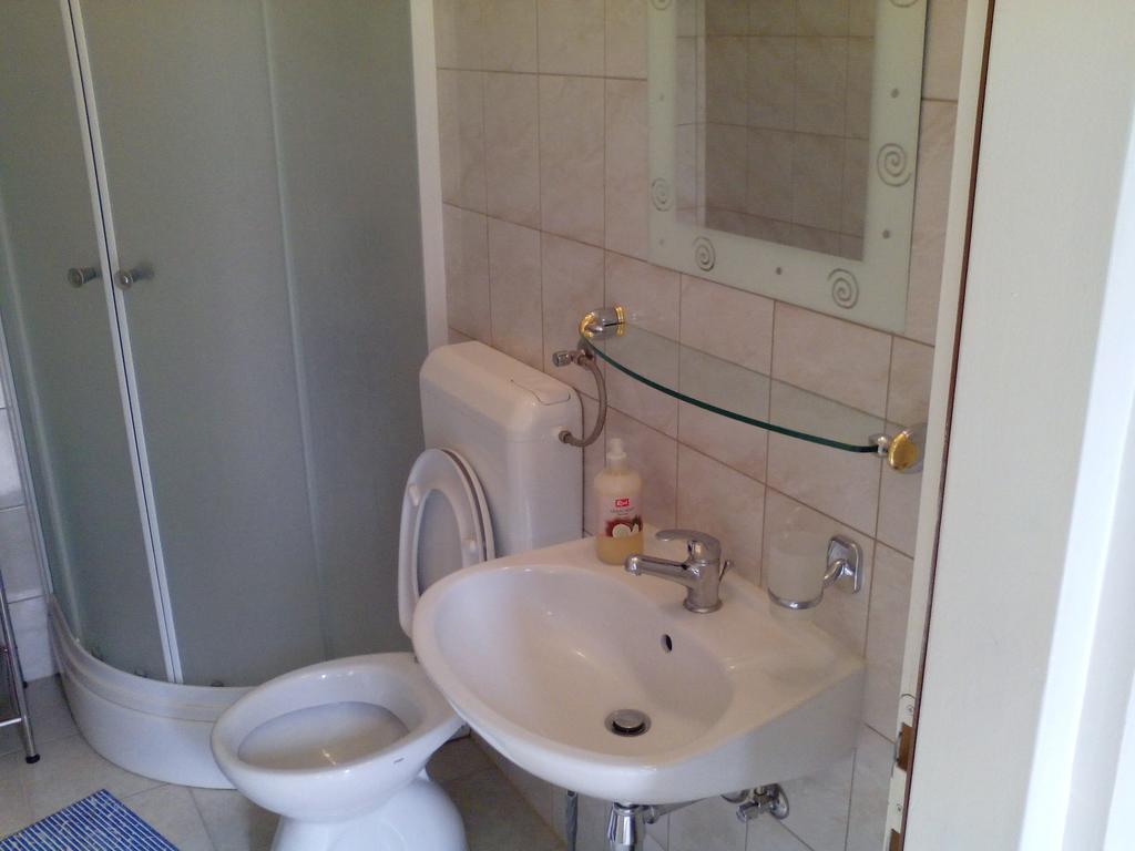 Apartments Karla Slatine Δωμάτιο φωτογραφία