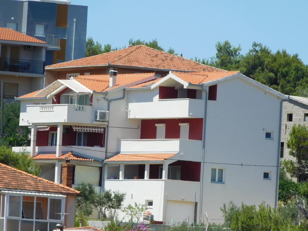 Apartments Karla Slatine Εξωτερικό φωτογραφία